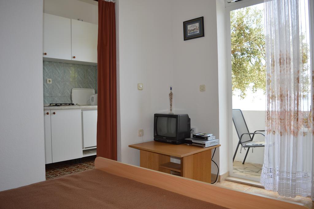 Apartments Majstrovic Живогошче Экстерьер фото
